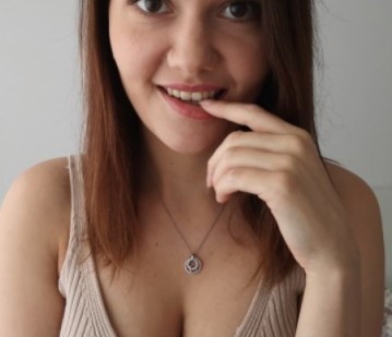 Warsaw Escort LauraAston Adult Entertainer, Adult Service Provider, Escort and Companion.