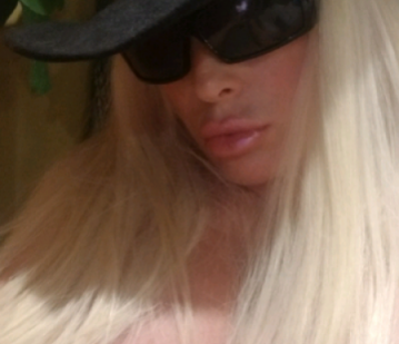 Austin Escort Goldie77 Adult Entertainer, Adult Service Provider, Escort and Companion.