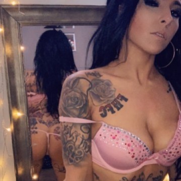 Albany Escort Nataliaxxxbby Adult Entertainer, Adult Service Provider, Escort and Companion.