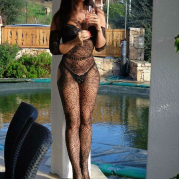 Bucharest Escort TranssexualDana Adult Entertainer, Adult Service Provider, Escort and Companion.