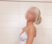 Berlin Escort FionaBerlin Adult Entertainer in Germany, Female Adult Service Provider, Escort and Companion. photo 5