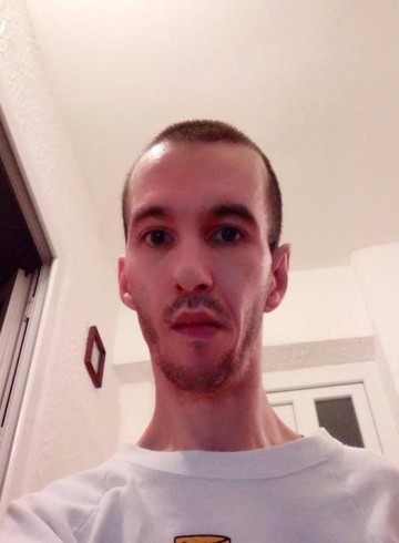 Lasi Escort Gabitu Adult Entertainer in Romania, Male Adult Service Provider, Escort and Companion.