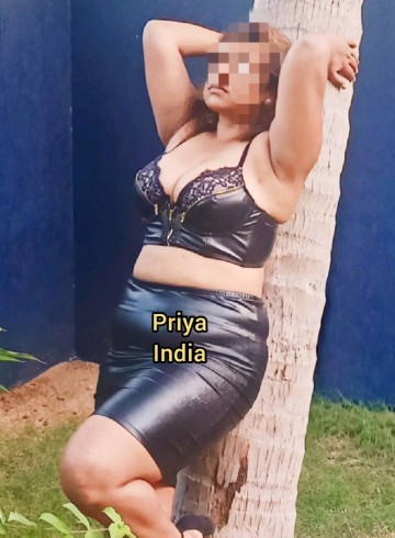 Bengaluru Escort Priya  hotwife Adult Entertainer in India, Female Adult Service Provider, Indian Escort and Companion.