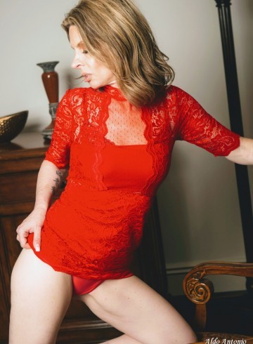 Newark Escort GillianRose Adult Entertainer in United States, Female Adult Service Provider, Russian Escort and Companion.