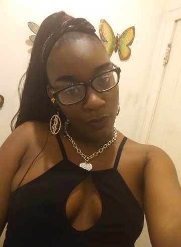 Chicago Escort Sexy_ Adult Entertainer in United States, Female Adult Service Provider, American Escort and Companion.