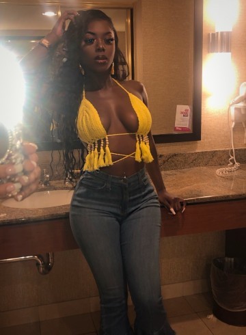 Raleigh Escort Silk  chocolate Adult Entertainer in United States, Female Adult Service Provider, American Escort and Companion.